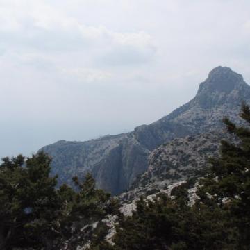 Η κορυφή του Κόφινα, σύμβολο για ολόκληρη την περιοχή των Αστερουσίων.