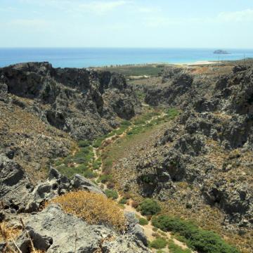 Xerokambos gorge and beach