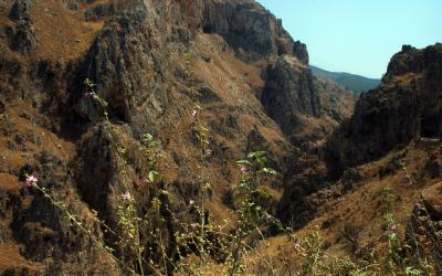 The entrance of Topolia gorge