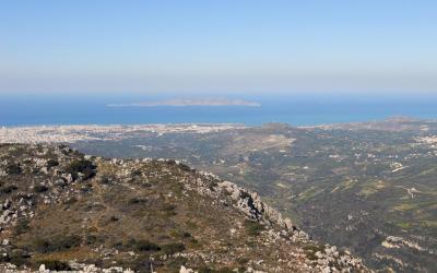 Άποψη της νήσου Δίας, από τον Γιούχτα, Αρχάνες